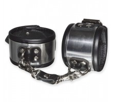 Эффектные серебристо-черные наручники с металлическим блеском