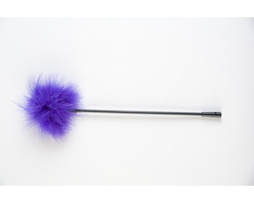 Щекоталка с фиолетовым пушком на кончике - 41,5 см.